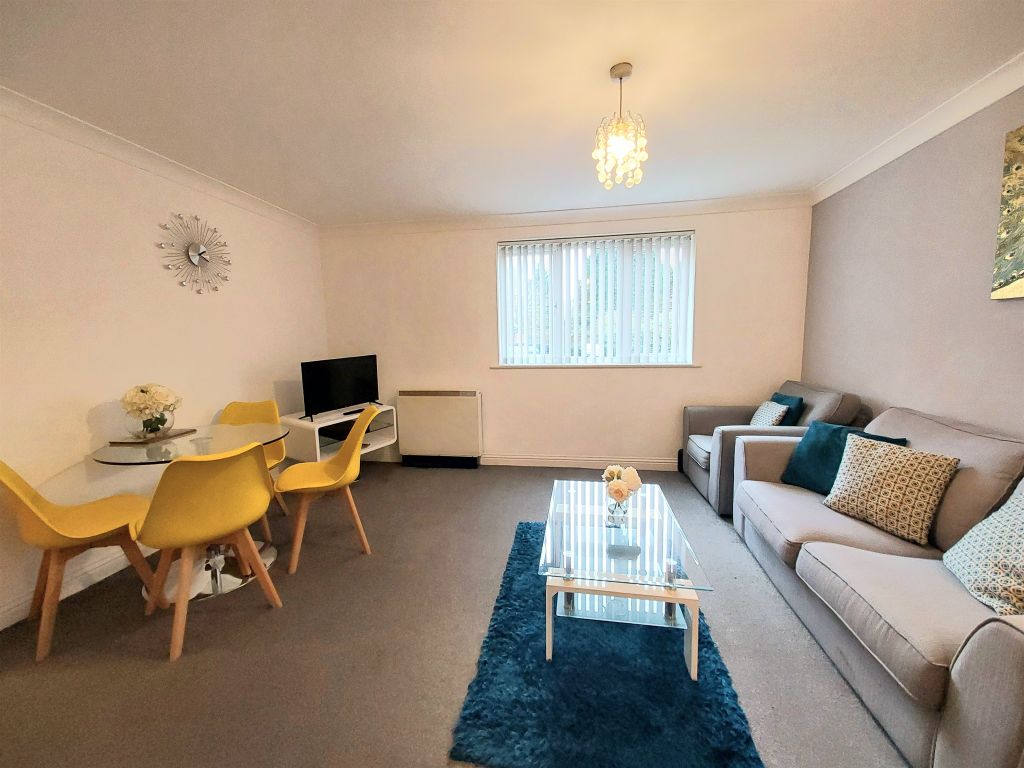 Property photo 3 of 11