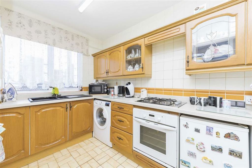 Property photo 3 of 6