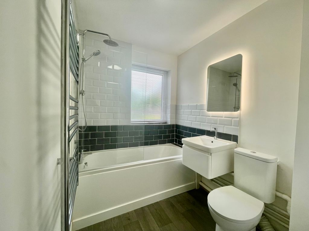 Property photo 3 of 12 Img_3916