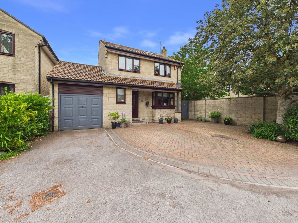 Property photo 1 of 25