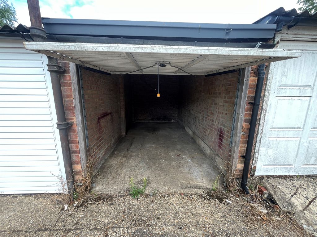 Property photo 1 of 3
