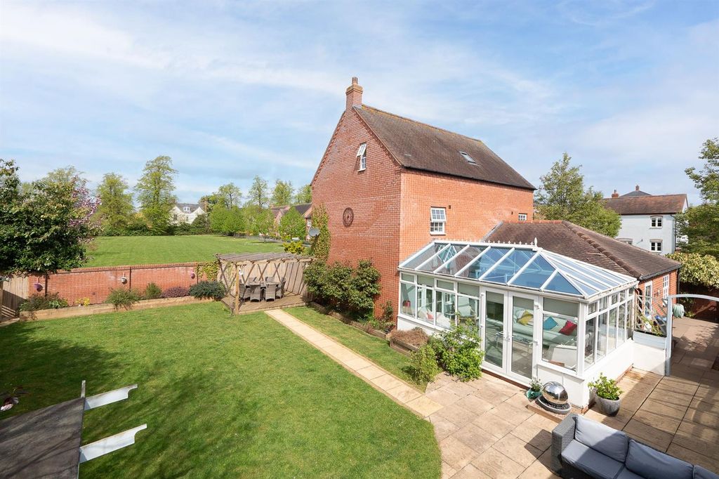 Additional image 13 of 4 bed detached house for saleSt. Peters Way, Stratford-Upon-Avon CV37