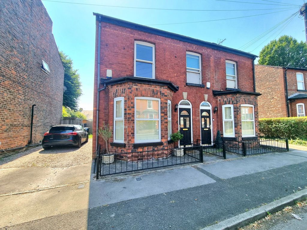 Property photo 1 of 25