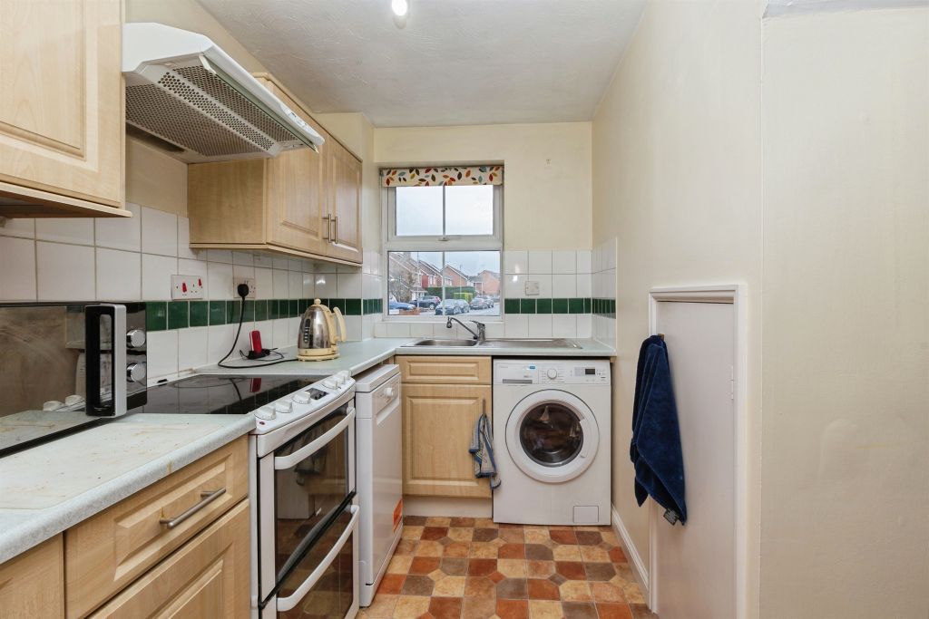 Property photo 3 of 11
