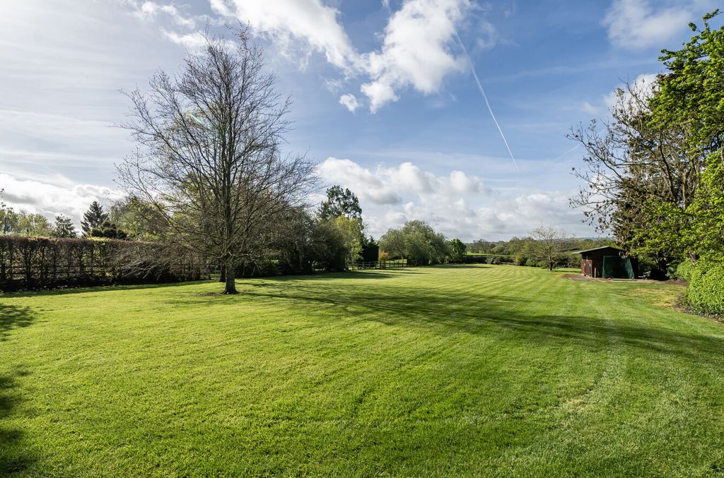 Property photo 2 of 27 1436112-8-69E1274...