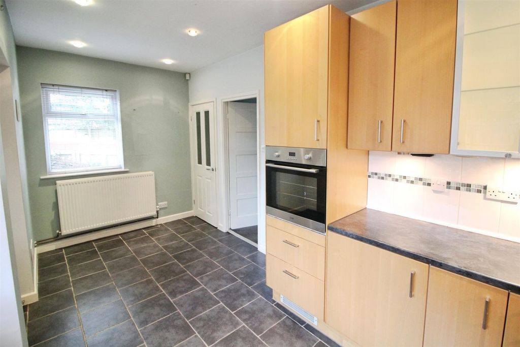 Property photo 3 of 10 Kitchen/Diner