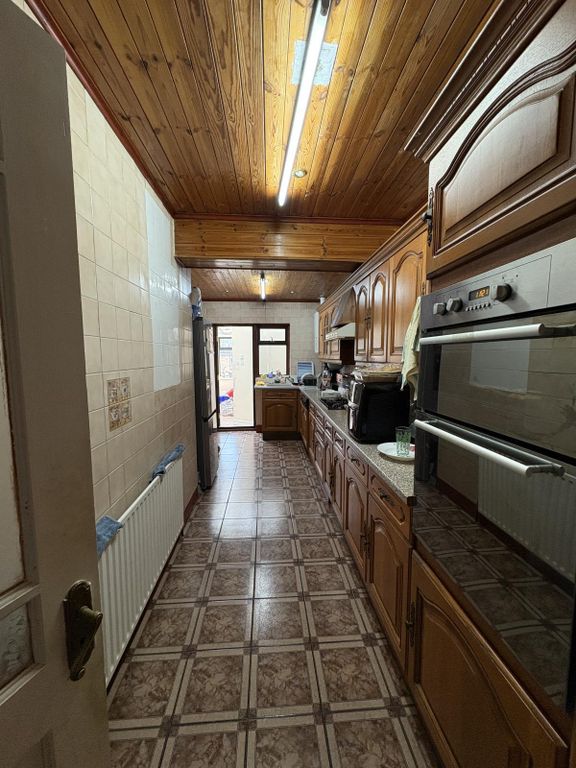 Property photo 1 of 4 4 Bedroom House For Sale In Manor Park