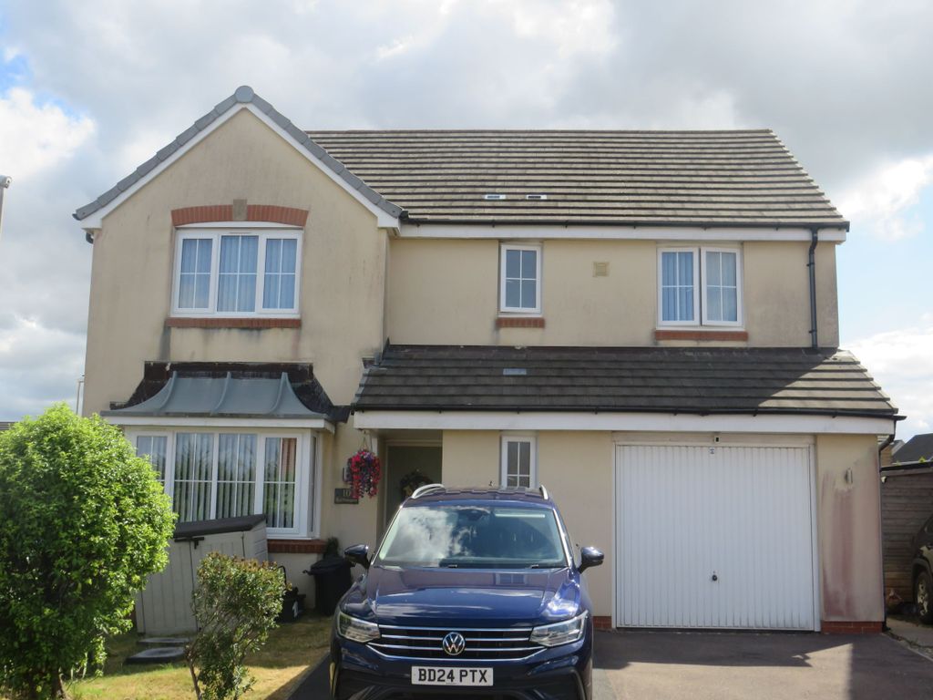 Property photo 1 of 49