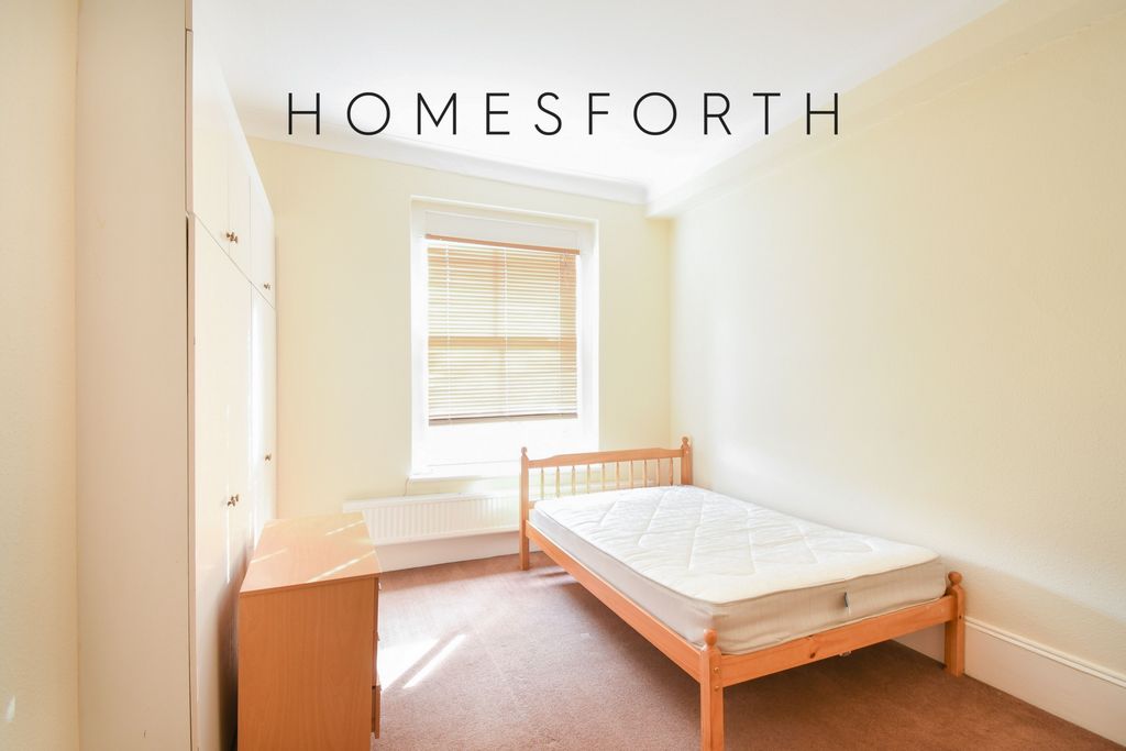 Property photo 2 of 6 Photo 4