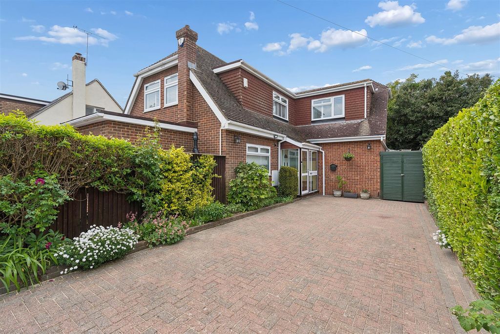 Property photo 1 of 19 Jumelles-Hr2.Jpg