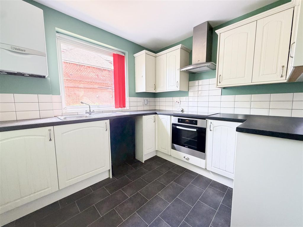 Property photo 2 of 13
