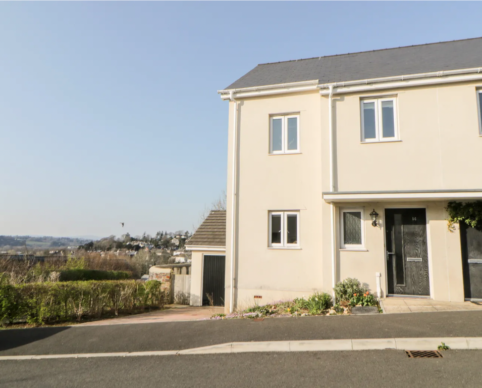 Property photo 1 of 13
