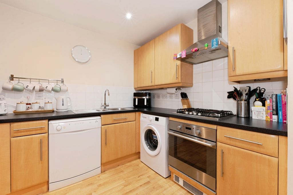 Property photo 2 of 12 Photo