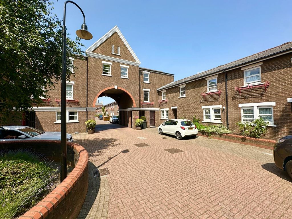 Property photo 1 of 23