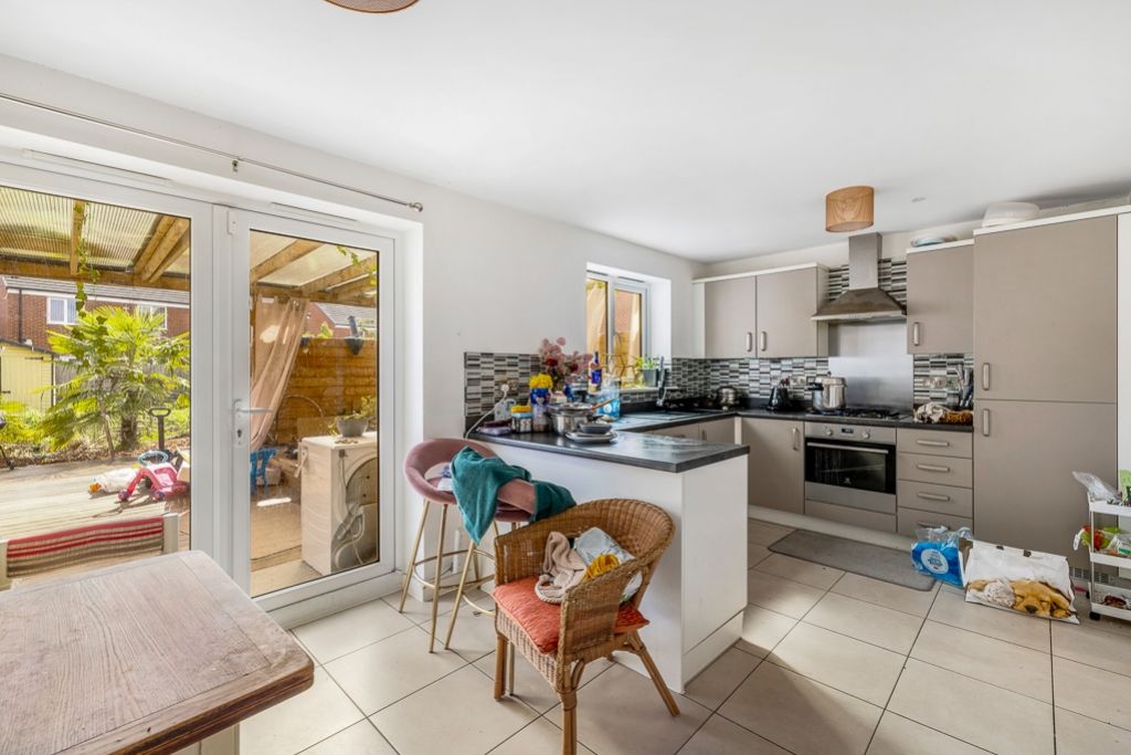 Property photo 2 of 19 71 Swift Gardens (Kirton)-13