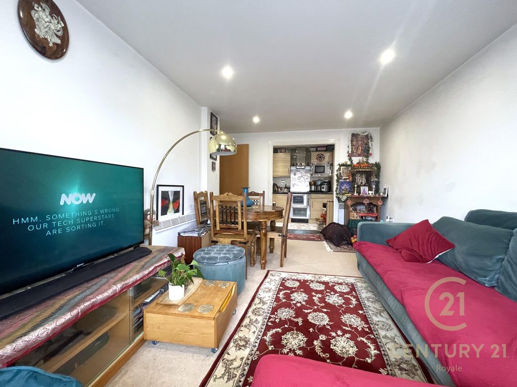 Property photo 3 of 15