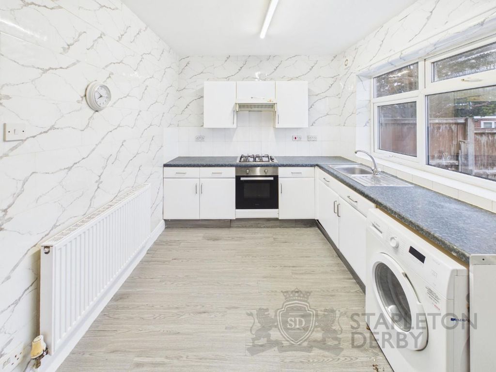 Property photo 3 of 12 Cam04720G0-Pr0189-Still004.Jpg