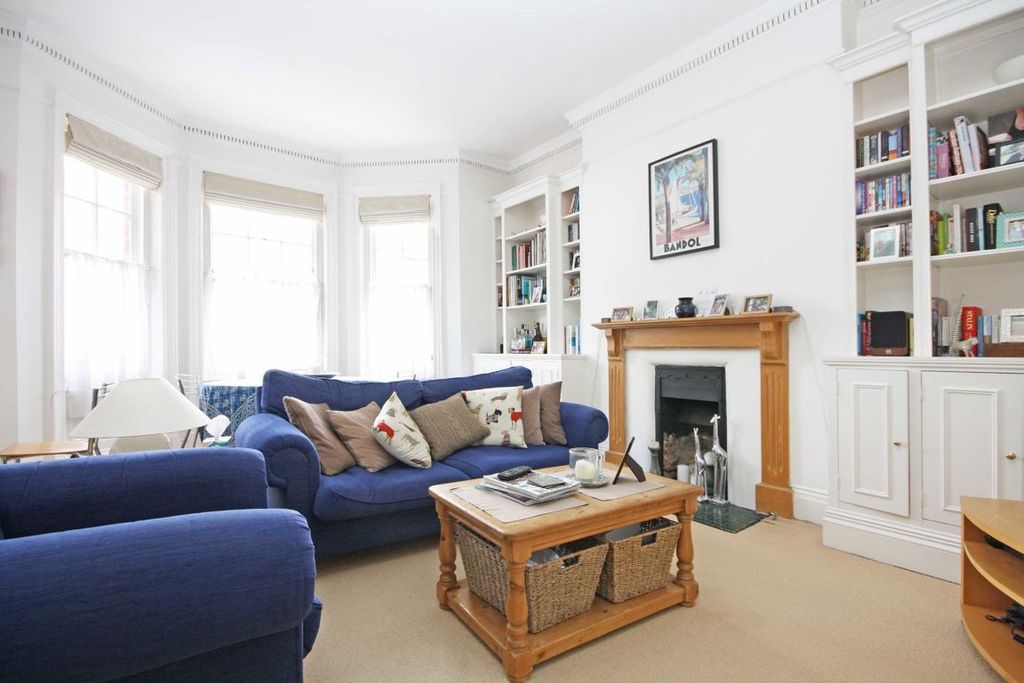 Property photo 2 of 4