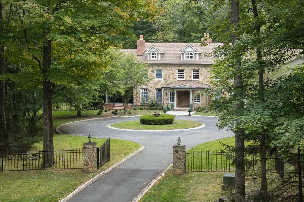 Property photo 2 of 8 <Alttext/>