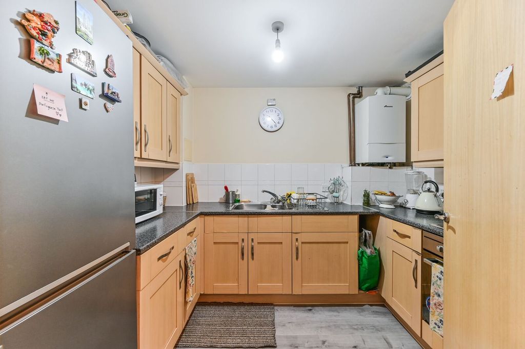 Property photo 3 of 9