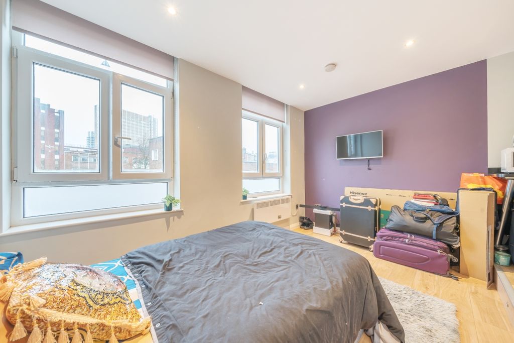 Property photo 3 of 7 932991 (3)