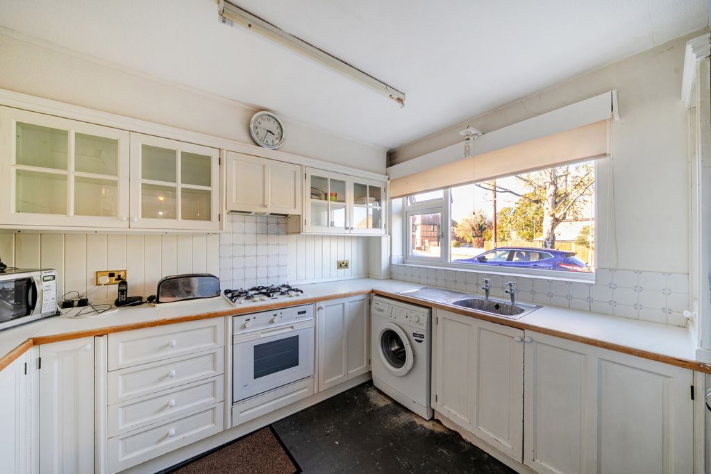 Property photo 3 of 20 1372271-6-68Fb562...