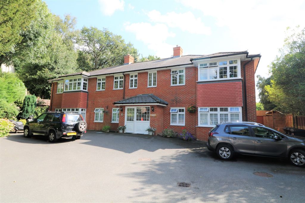 Property photo 2 of 7