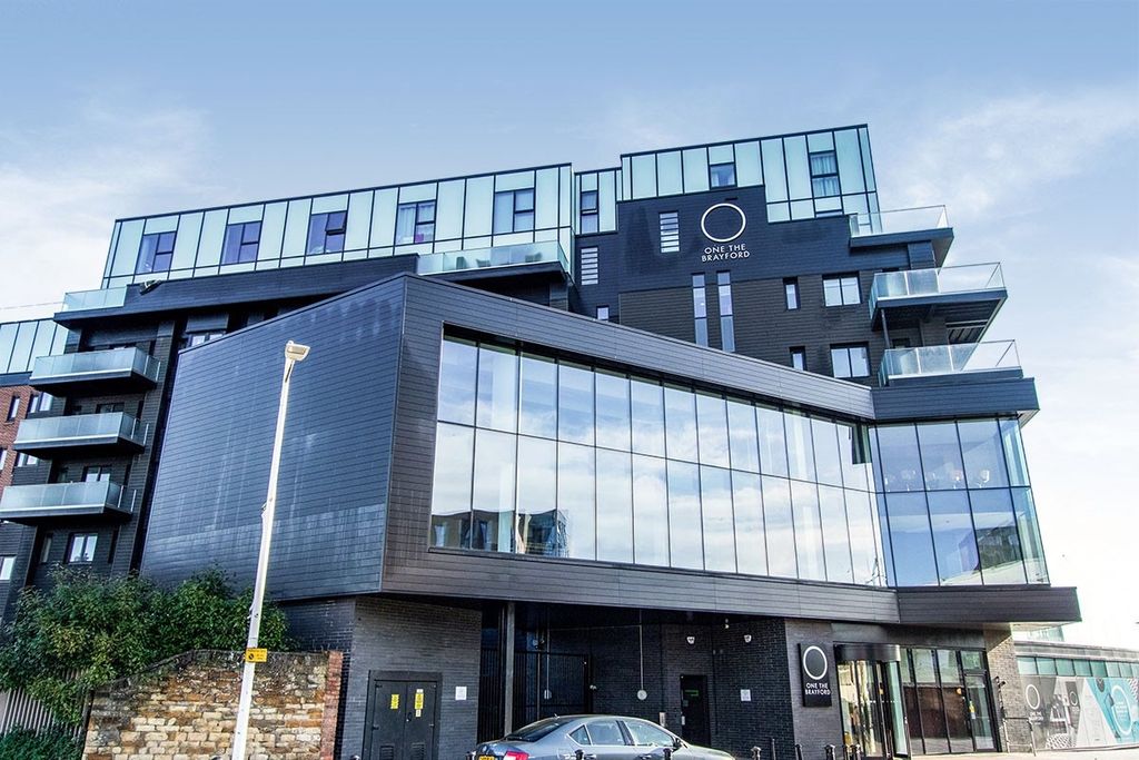 Property photo 2 of 8 Main Page