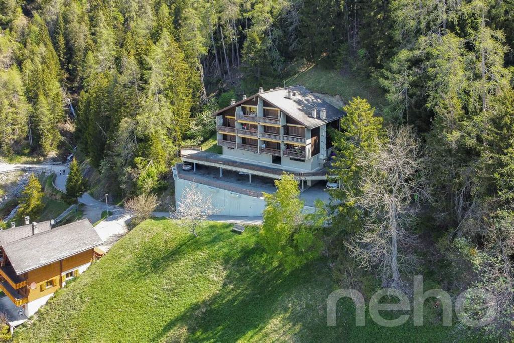 Property photo 2 of 13