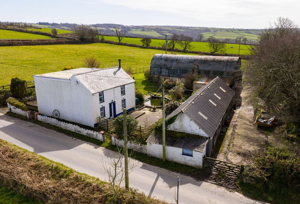 Property photo 2 of 47