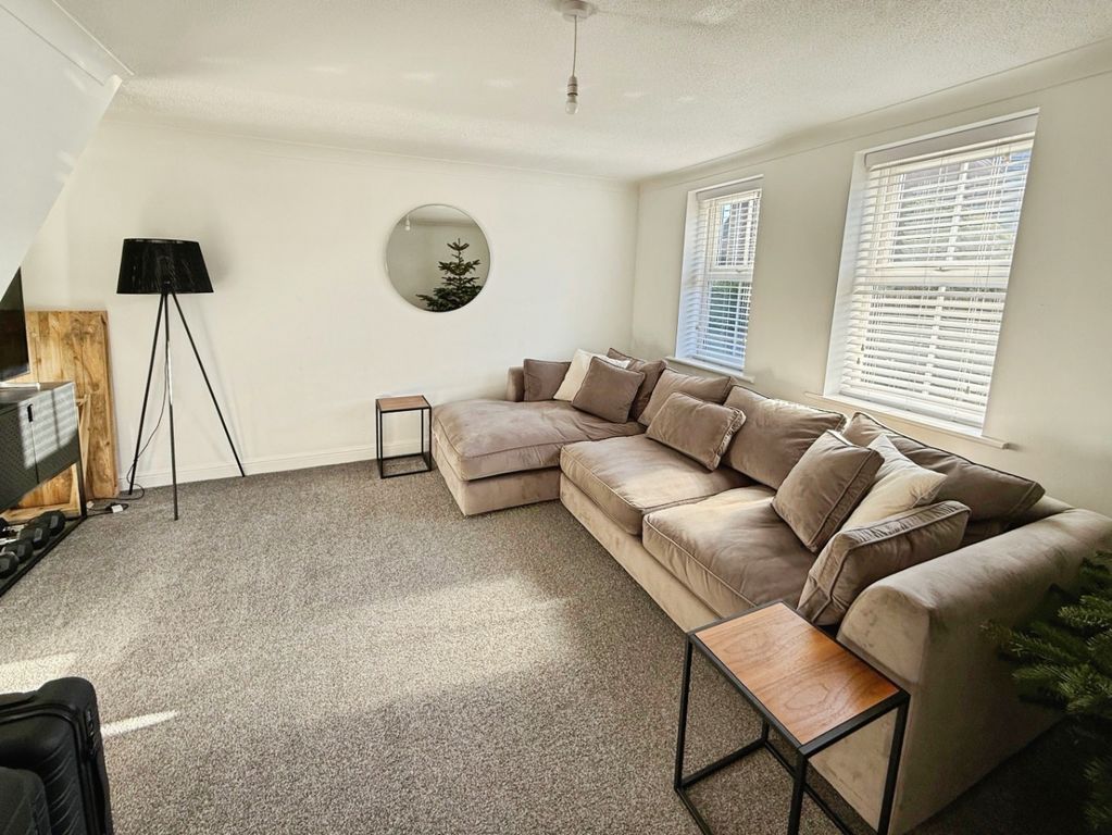 Property photo 2 of 10 4798181