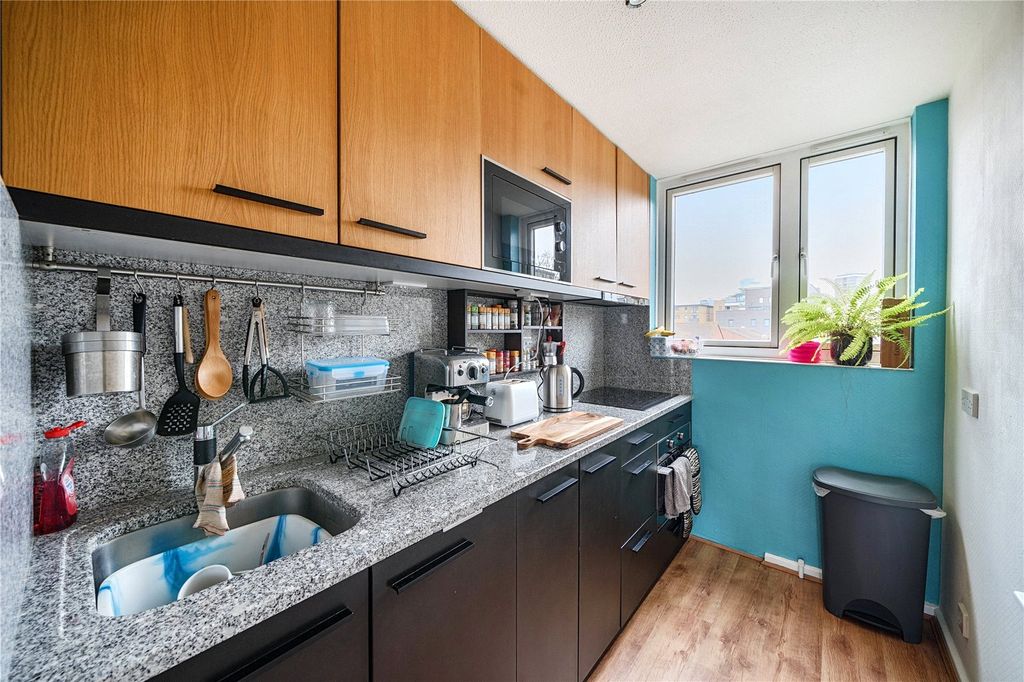 Property photo 2 of 23 Kitchen