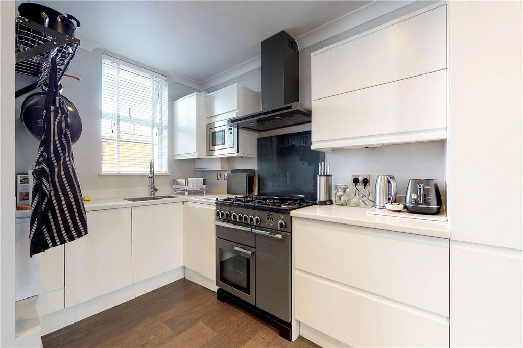 Property photo 2 of 13 Picture No. 04