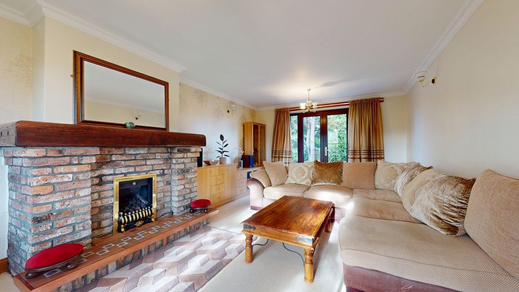 Property photo 2 of 48 5692064