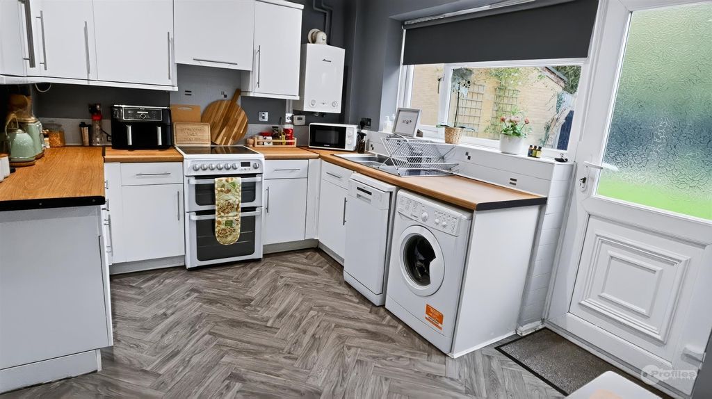 Property photo 3 of 11 3.Jpg