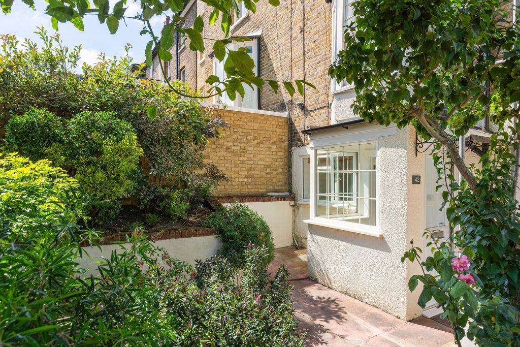 Property photo 1 of 11 5324501