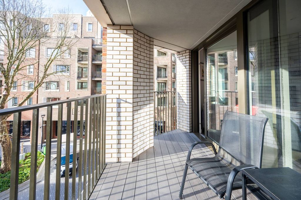 Property photo 3 of 8