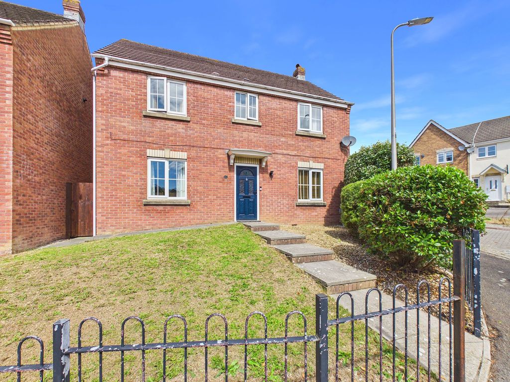 Property photo 1 of 28