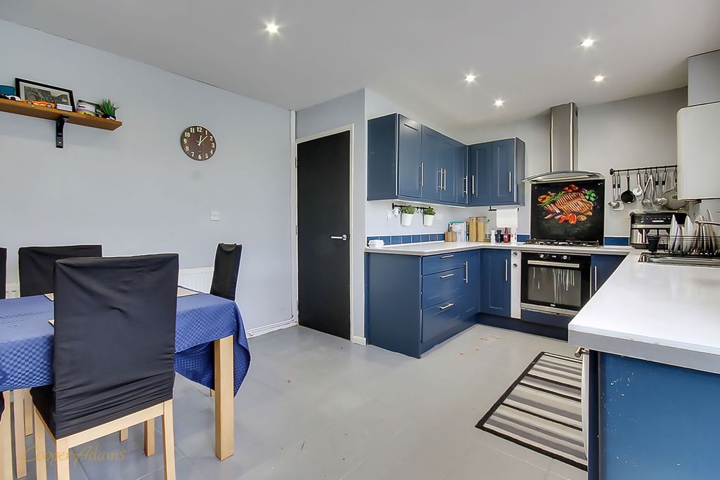 Property photo 2 of 13 Kitchen