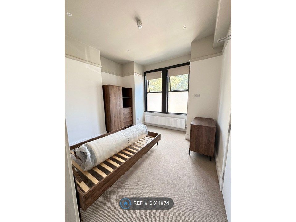 Property photo 1 of 14 Room 4 And 5 - Ensuite Double