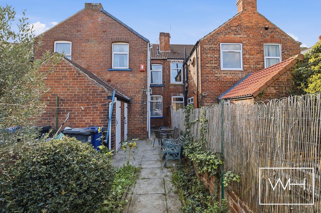 Property photo 2 of 20 44 Royston Avenue, Bentley 20