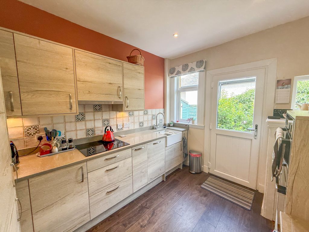 Property photo 2 of 37 Img_8801