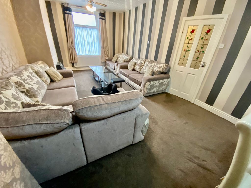 Property photo 3 of 22