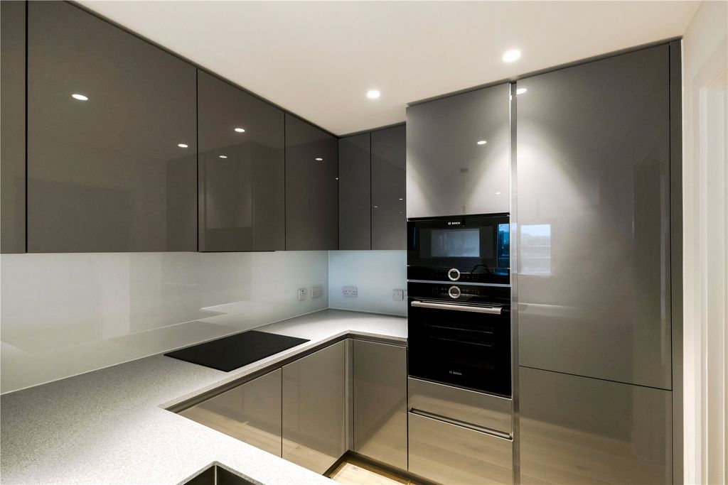 Property photo 3 of 9 Picture No. 13