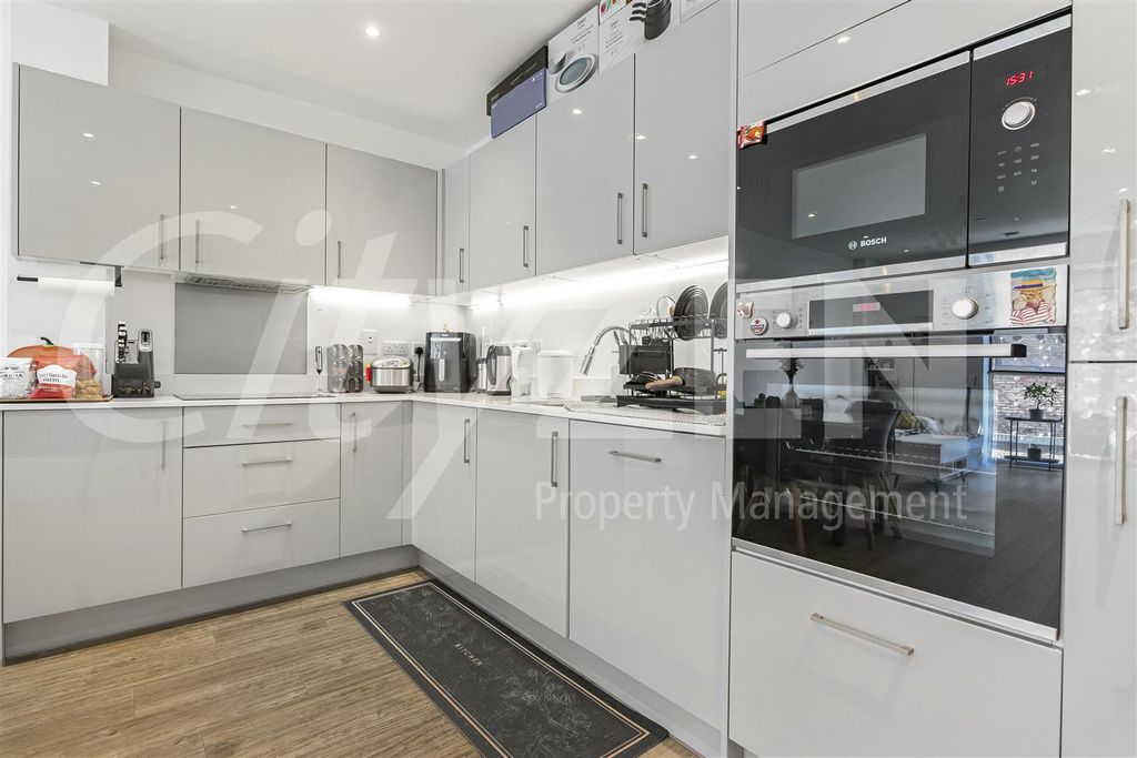 Property photo 2 of 16 Kitchen