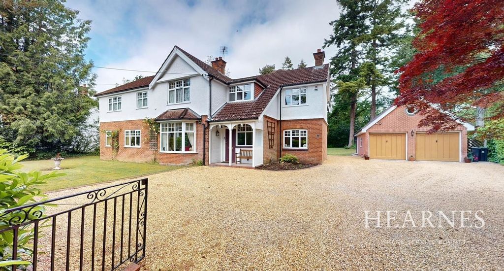 Property photo 1 of 35