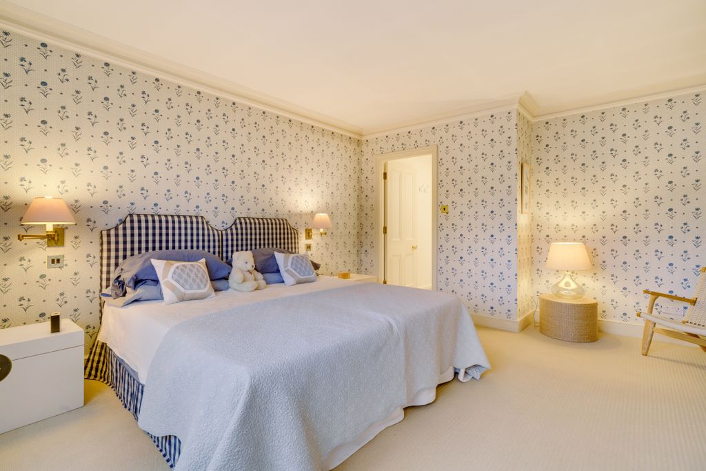 Property photo 2 of 12 Enhanced(10)