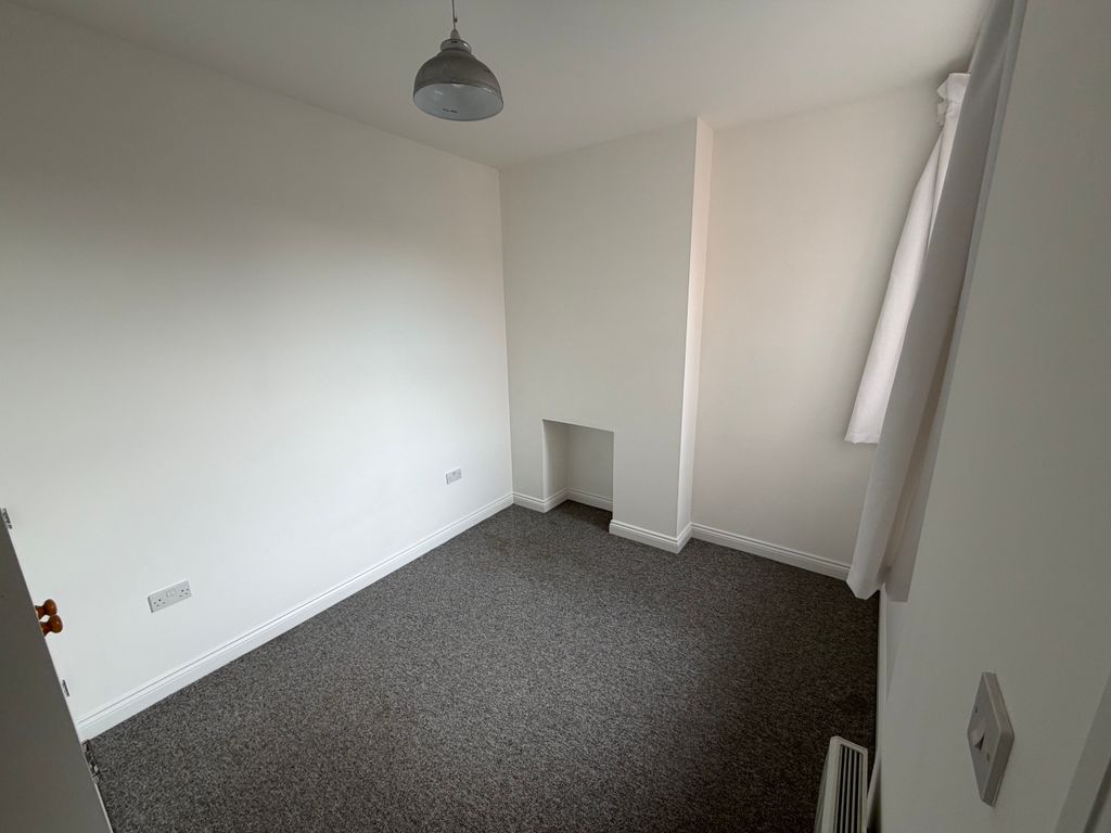 Property photo 1 of 3