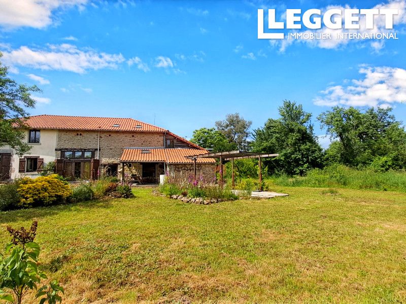 Property photo 2 of 10