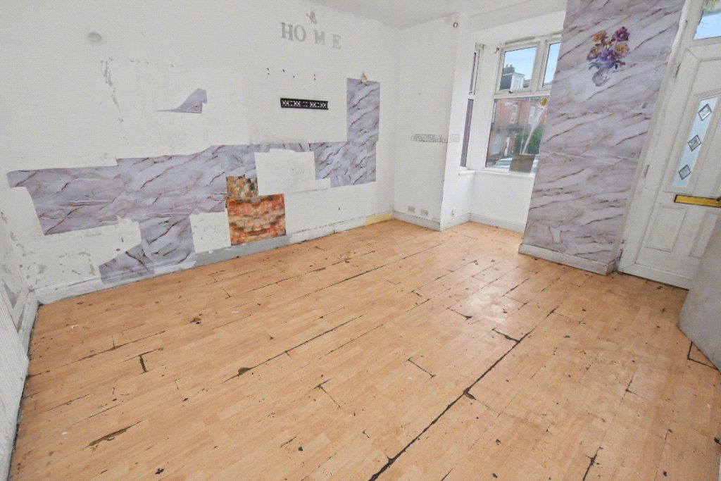 Property photo 3 of 10 Lounge